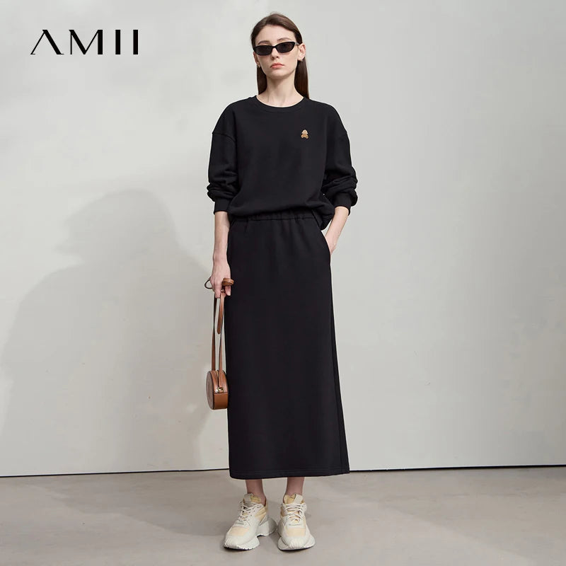 AMII Minimalist Woman Sets Two Pieces Autumn Little Bear Embroidered Sweatshirt Split Skirts Sets Sports Casual Sets 12523042